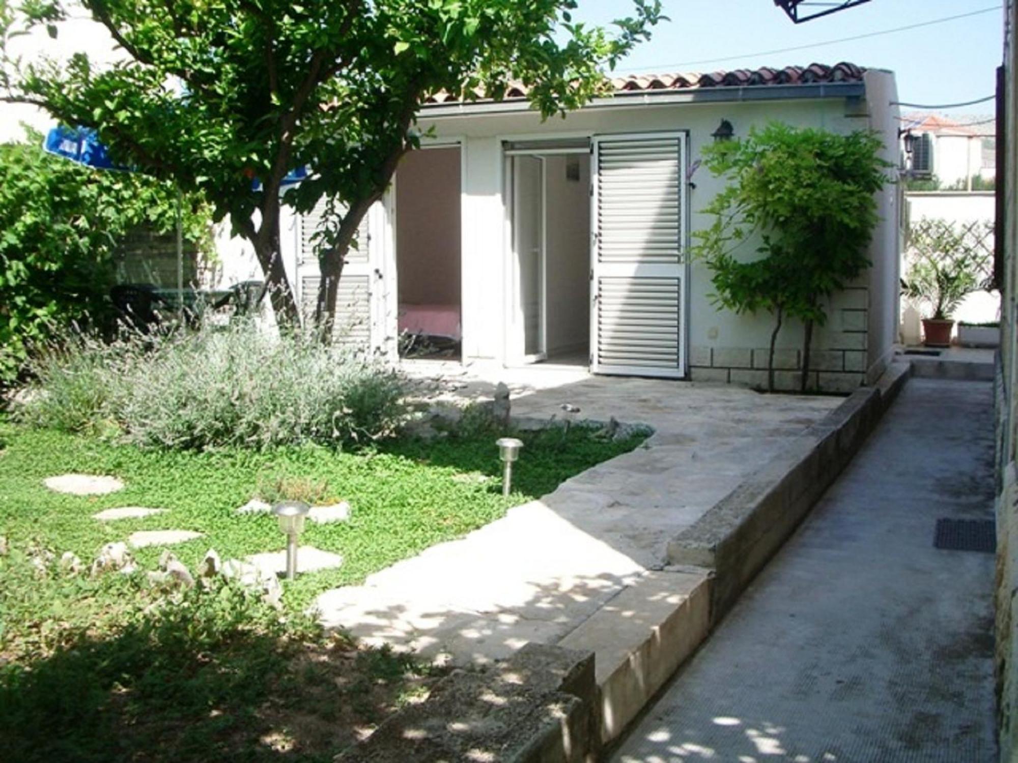 Apartments Gina Trogir Exterior foto